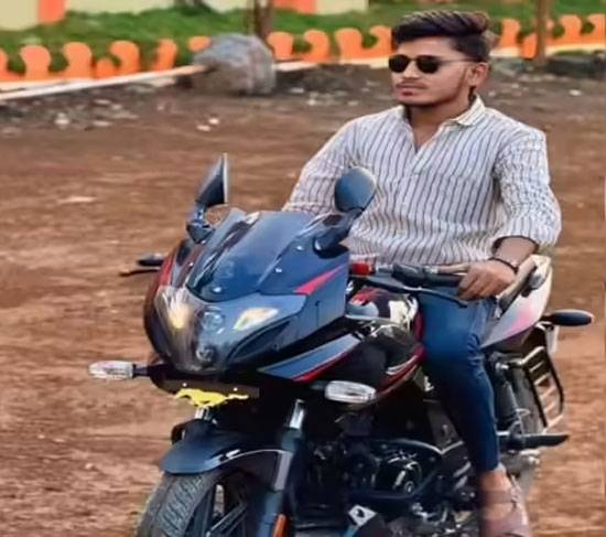 Youth hacked to death over old money dispute in Paudewadi Village