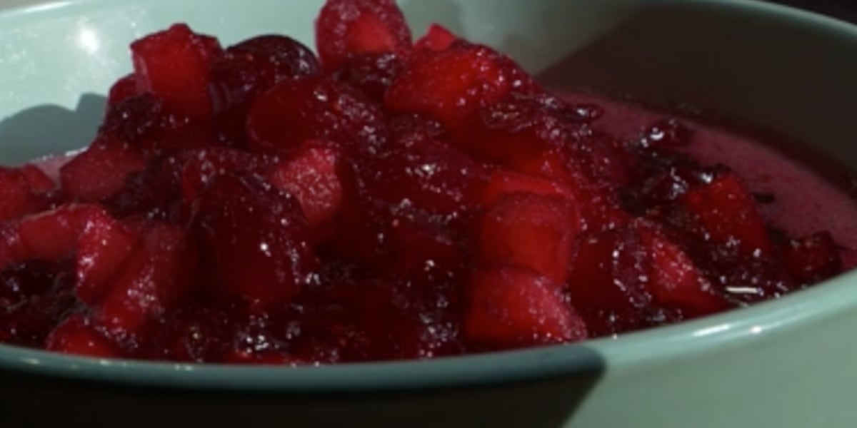 Taste of the Ozarks: Cranberry Apple Chutney Recipe