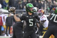 Deadspin | No. 6 Oregon looks to handle heated rival Washington