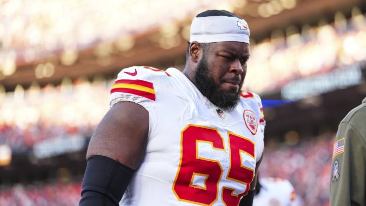 Report: Chiefs G Trey Smith is expected to miss time with ankle injury