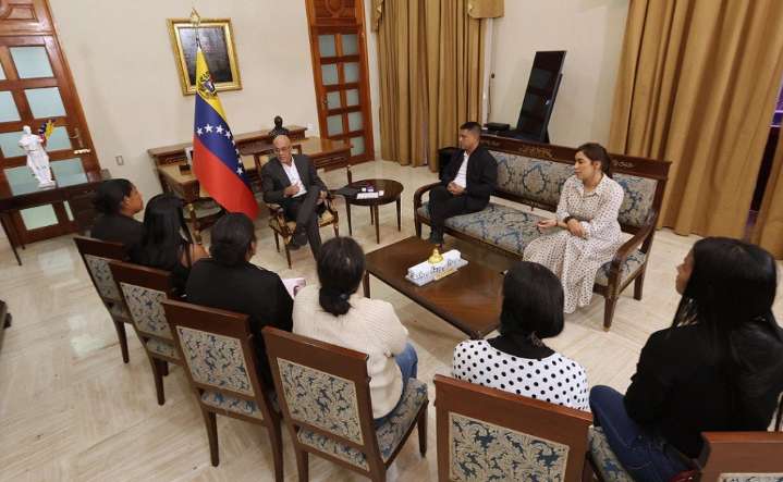 Presidente de la AN se reunió con familiares de víctimas de ejecuciones extrajudiciales en el Caribe