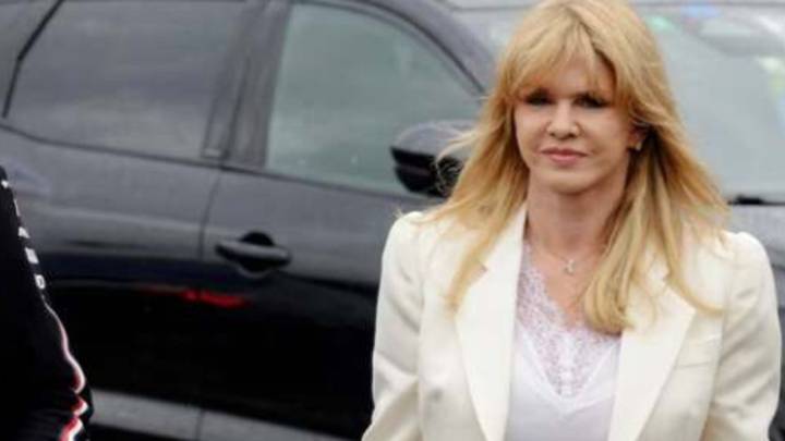 La mujer de Michel Schumacher endurece el blindaje: estas son las 9 personas que tienen acceso al piloto