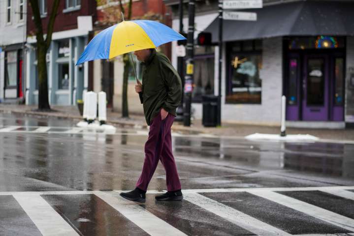 Showers to clear out Saturday ahead of brief sunny stretch in central Pa.