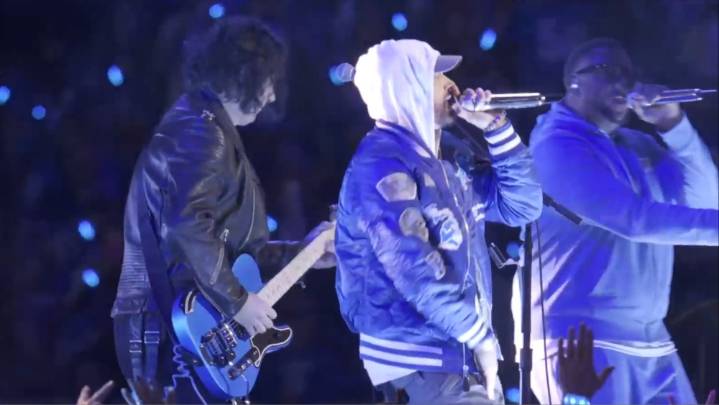 Eminem Makes Surprise Appearance On Fox’s NFL Thanksgiving Halftime Show
