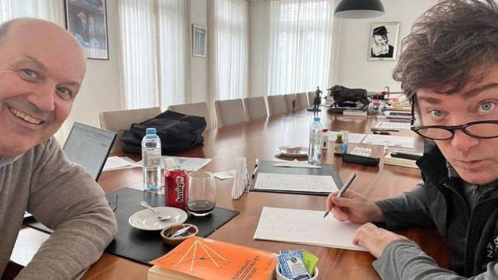 El Gobierno prepara un nuevo 'plan motosierra' y proyecta reducir un 10% de la planta estatal para 2026