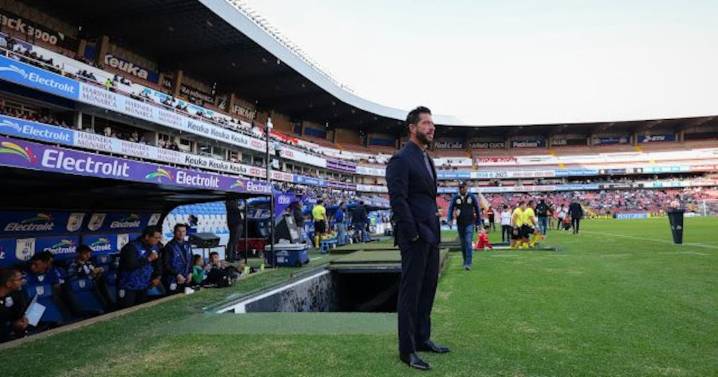 Benjamin Mora pone en duda su continuidad al frente de Gallos