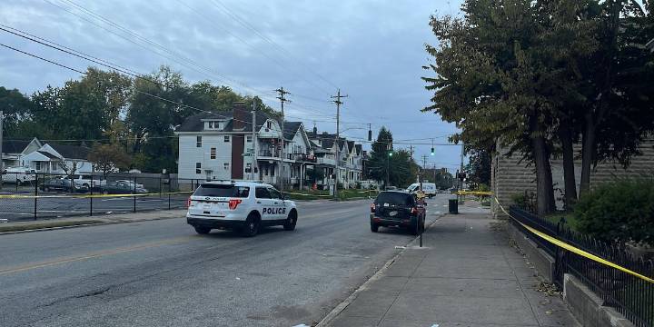 Homicide unit investigating shooting in Carthage, dispatch says