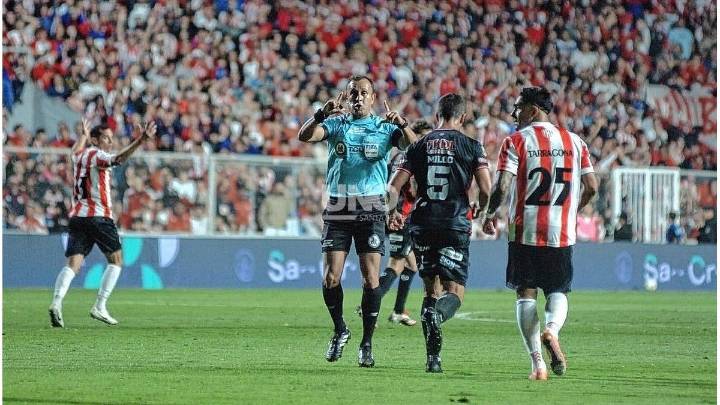 Darío Herrera dirigirá la final de la Copa Libertadores entre Flamengo y Palmeiras