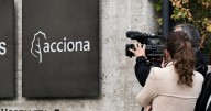 Acciona suspende cautelarmente a dos empleados investigados por el caso Koldo