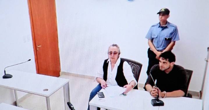 Continuará detenida la persona imputada por el incendio de dos camionetas en Sierra Grande