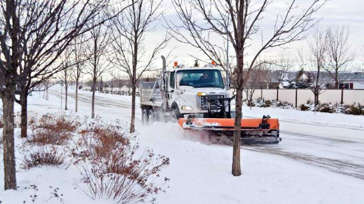 Move your vehicles – City of Lethbridge declares snow routes
