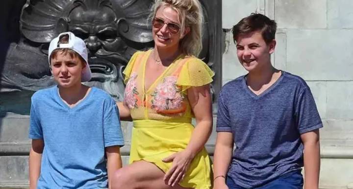 Kevin Federline afirma avances en la relación entre Britney y sus hijos