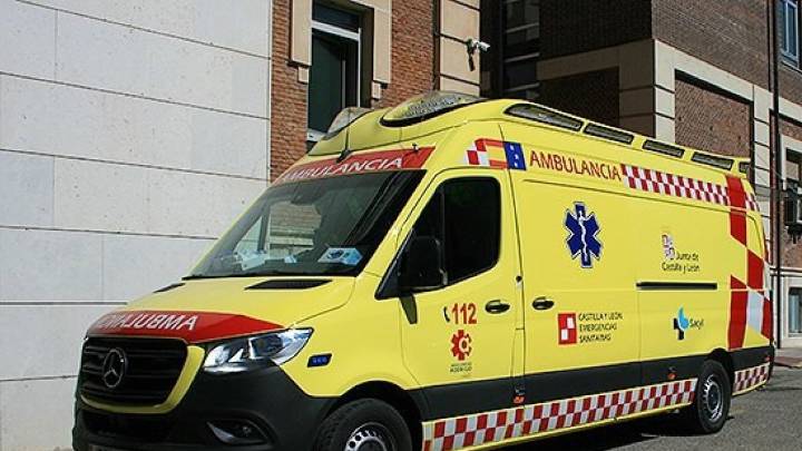 Herido un motorista tras chocar contra un vehículo en Navatejera
