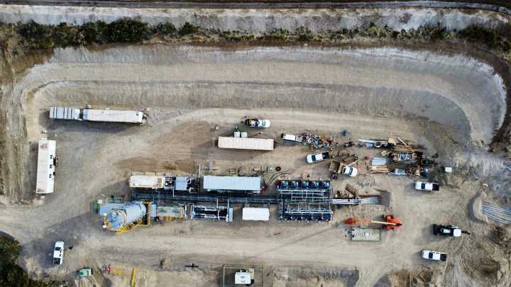 PECOM inauguró una planta de inyección de polímeros y acelera la producción en El Trébol