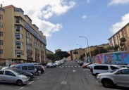 Un hombre agrede a una persona tras una discusión al grito de «les voy a apuñalar a todos» en Schamann