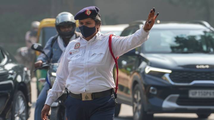 Scooter Worth ₹1 Lakh, Fine ₹21 Lakh! UP Man’s Traffic Challan Goes Viral