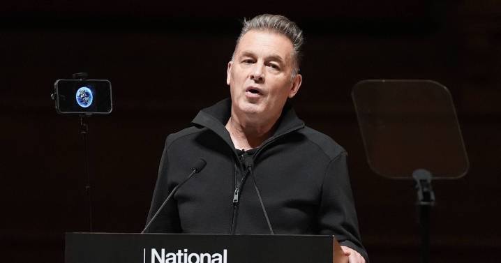 Chris Packham tells MPs to 'listen to the science' on climate change or risk 'lives'