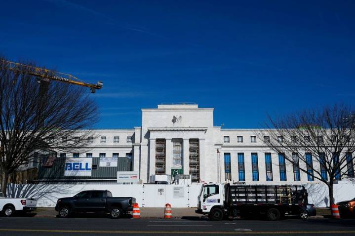 Fed cut rates amid policymakers’ caution about inflation, minutes show