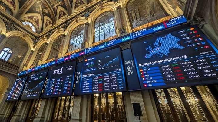 El Ibex 35 termina con fuerza la sesión