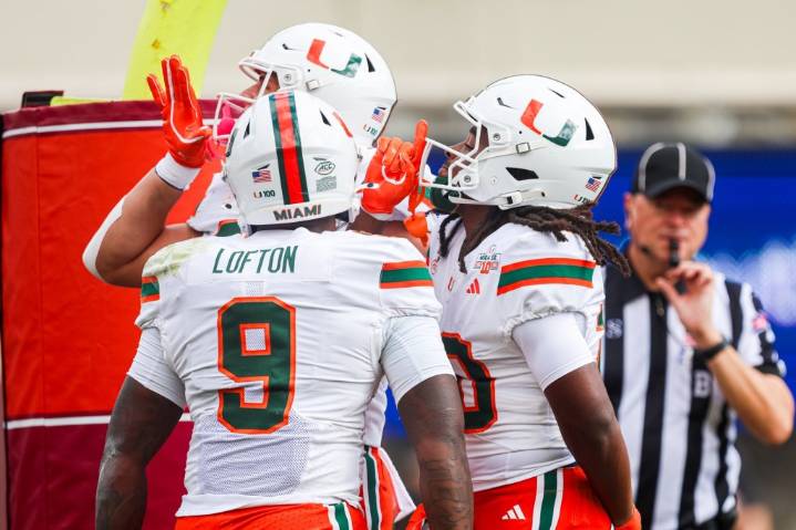Hurricanes cruise to road win over Virginia Tech