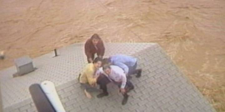 Flood of ‘85 rooftop rescue remembered