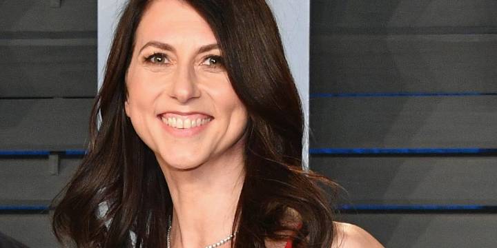 MacKenzie Scott has just given away $17 million to Oklahoma’s oldest public community college, where 80% of its students receive financial aid