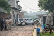 Over 800 cops on extensive combing and searching operation in Faridabad's Dhauj police station area