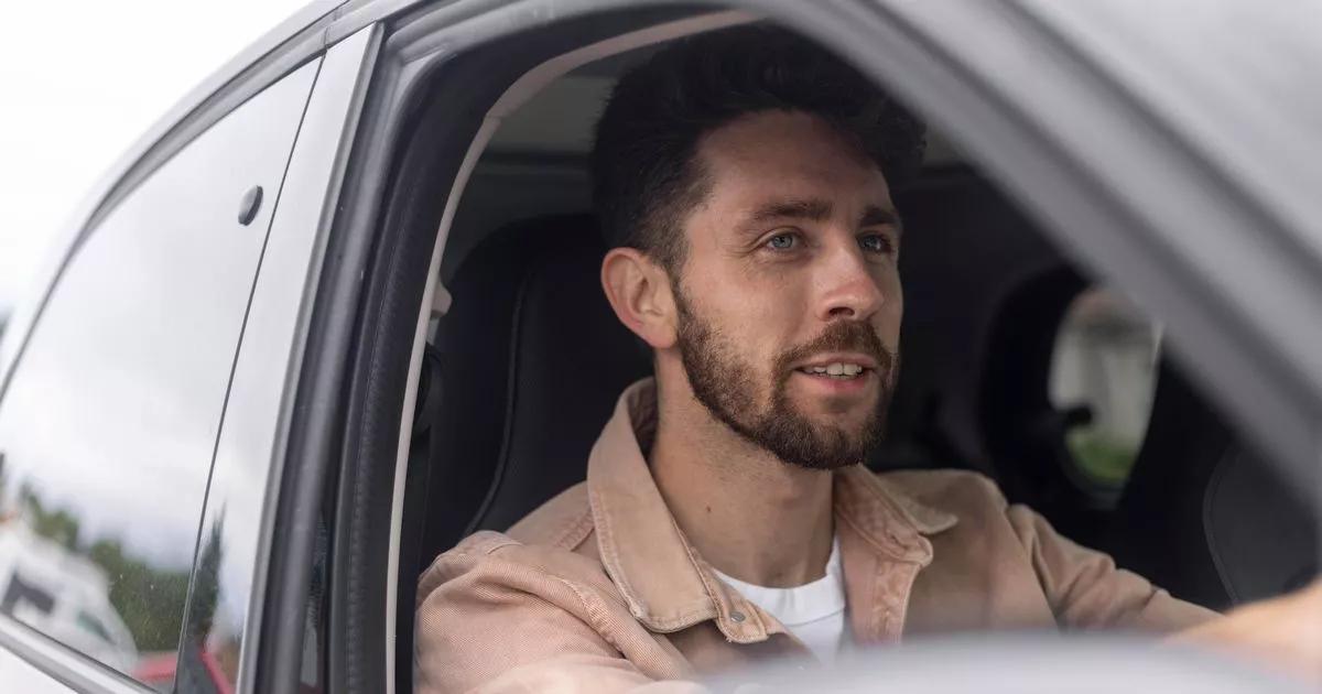 'Overlooked' tiny car button can prevent £1k winter driving fines