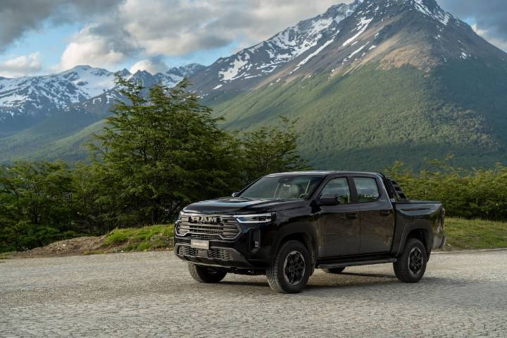 Cuánto cuesta. Lanzaron la nueva pickup RAM Dakota: se vende en 12 cuotas a tasa 0