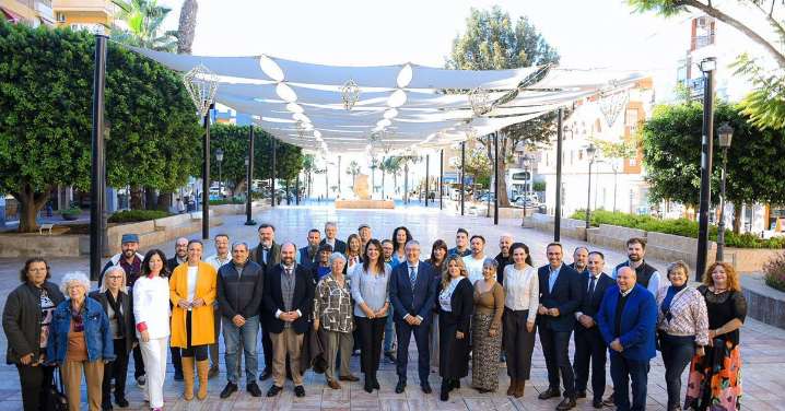 Rincón de la Victoria presenta la Navidad más "completa, solidaria y familiar" con casi 60 actividades en su programación