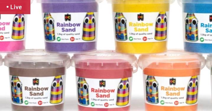 Brisbane news LIVE updates: Asbestos-laced coloured sand used in Brisbane school; Gold Coast teen accused of terrorism offences; Queensland resident with measles attended Oasis concert