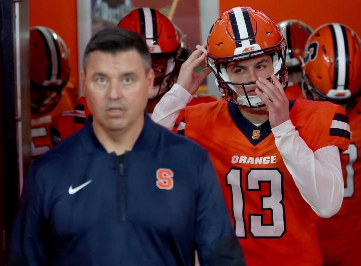 Syracuse preparing for final ranked opponent of troublesome season (10 things to know)