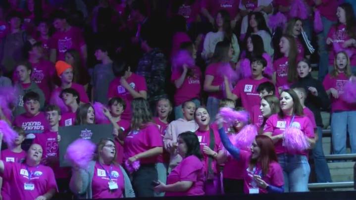 Dierks High School students celebrate $1 million prize win with celebrity guests Rob Gronkowski, Bailey Zimmerman