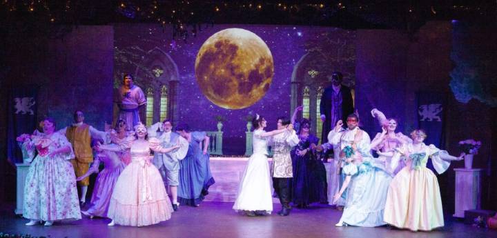 Art Beat Review: ‘Rodgers & Hammerstein’s Cinderella’