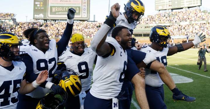 Michigan Football survives Northwestern on game