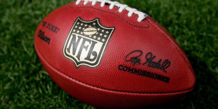 Highest Paid NFL Players of 2025: Patrick Mahomes Is Not Number 1! | EG, Football, nfl, Slideshow 