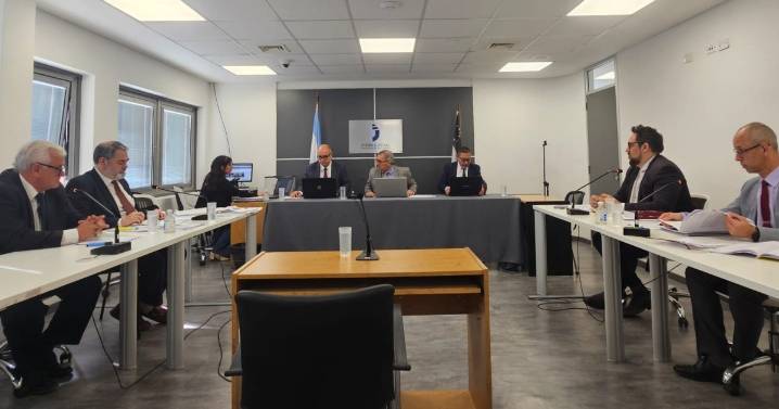 Comenzó el juicio contra el hombre que quebró a un juez, golpeó a funcionarios y amenazó a un fiscal en Viedma