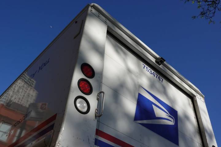 Texas landlord challenges U.S. Postal Service's exemption from lawsuits over mishandled mail
