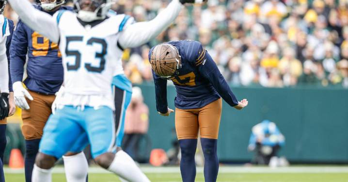 With quadriceps injury flaring back up, Packers add veteran kicker Brandon McManus to injury report as doubtful