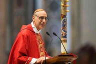 Vatican re-emphasizes monogamous marriage