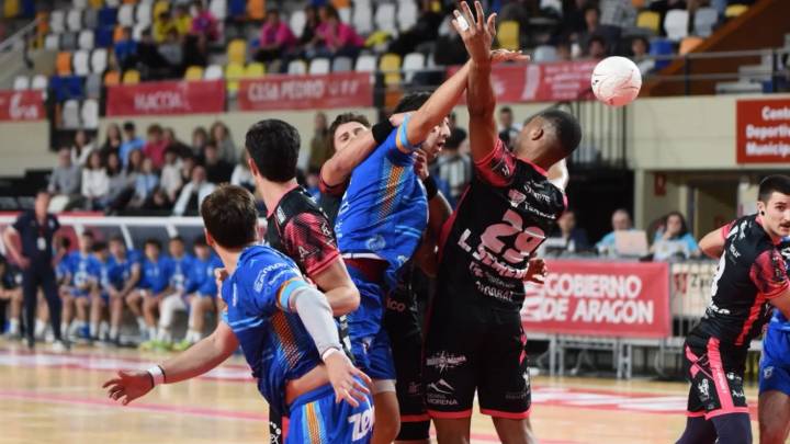 El Contazara le aguanta un tiempo al Puente Genil