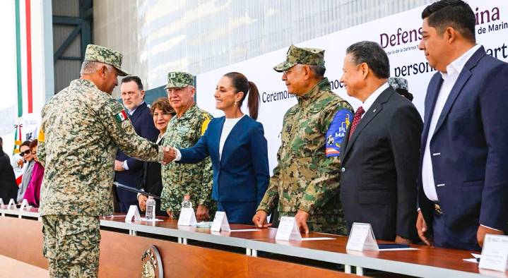 Hidalgo reconoce a Fuerzas Armadas por su labor durante la emergencia de octubre
