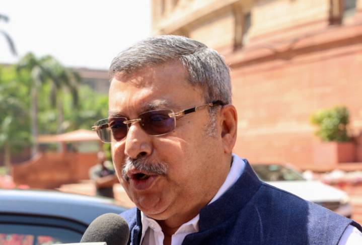 Kalyan Banerjee Loses Rs 55 Lakh To Cyber Fraud In West Bengal