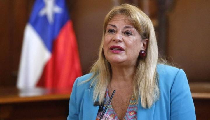 Caso "muñeca bielorrusa": allanan casa de exministra Ángela Vivanco y otros 2 domicilios