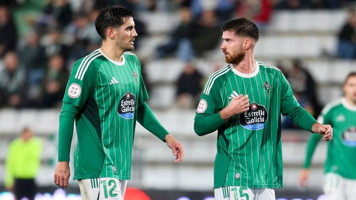 La dupla de zurdos, la octava combinación para una zaga de lo más versátil en el Racing Club Ferrol