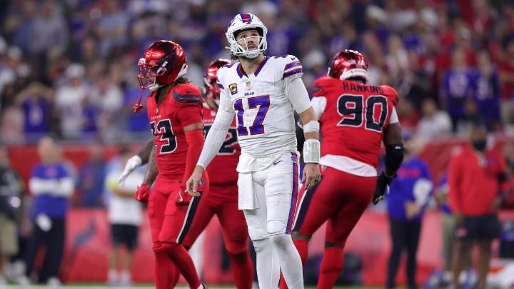 How Bills botched a key fourth down: Frustrated Josh Allen sounds off on play