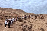 Estudiantes realizaron un trekking entre fósiles marinos