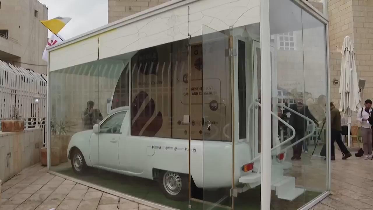 Popemobile used by Pope Francis is transformed into Gaza mobile emergency health clinic