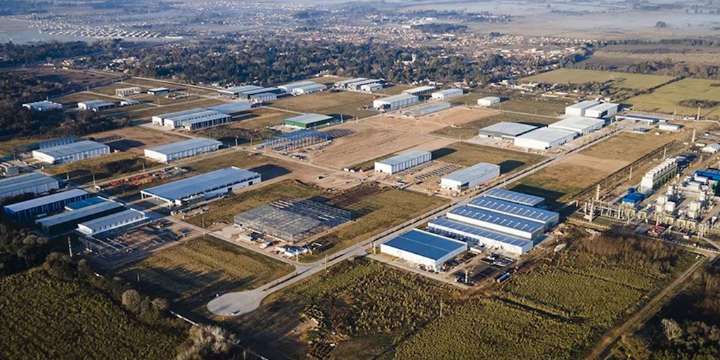 “Polígono abierto”: qué es y dónde está ubicado el Polo Industrial Spegazzini en el que se produjo el voraz incendio