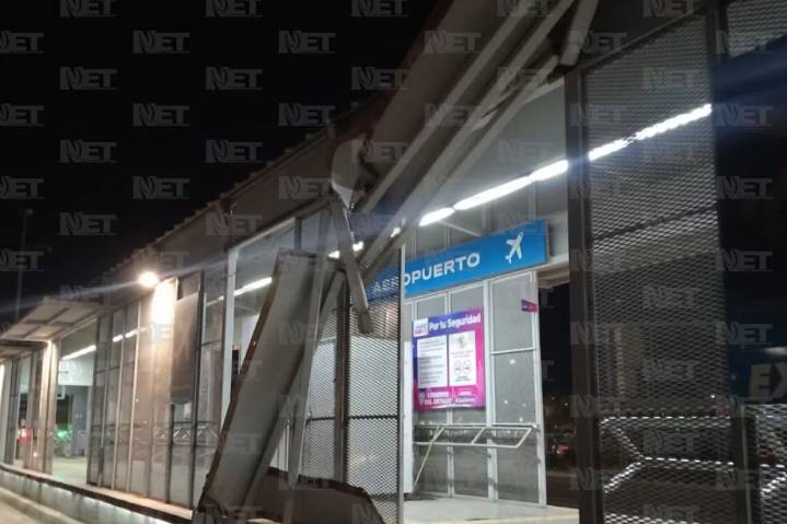 Tráiler choca estación Aeropuerto del Juárez Bus; se reportan daños